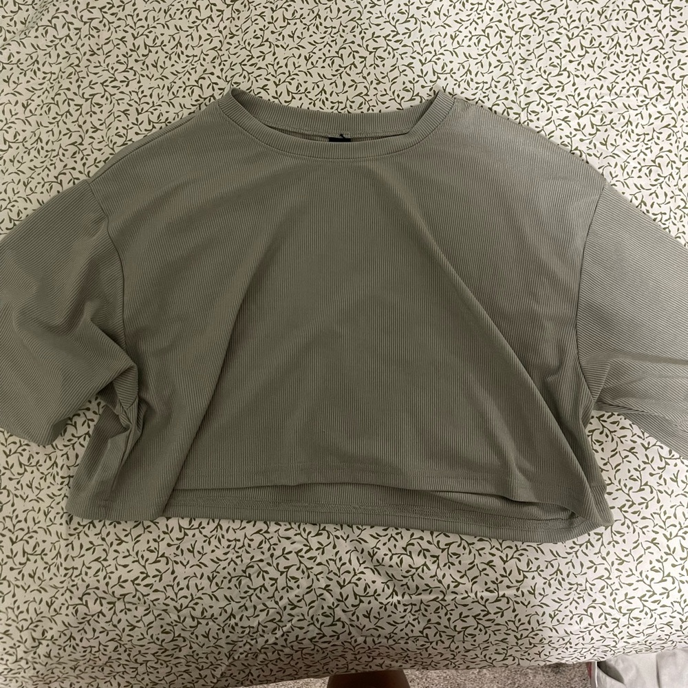 Ribbed crop top